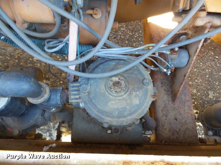 image for item K3427 1985 Generac 58368 generator