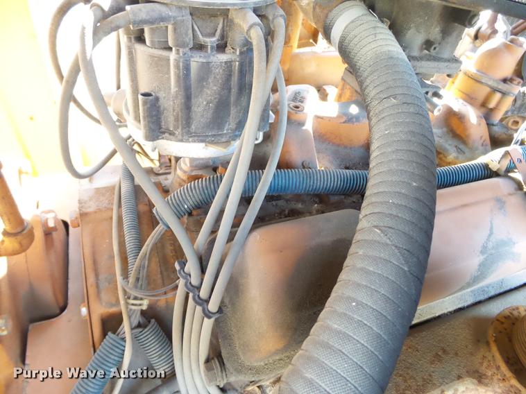 image for item K3427 1985 Generac 58368 generator