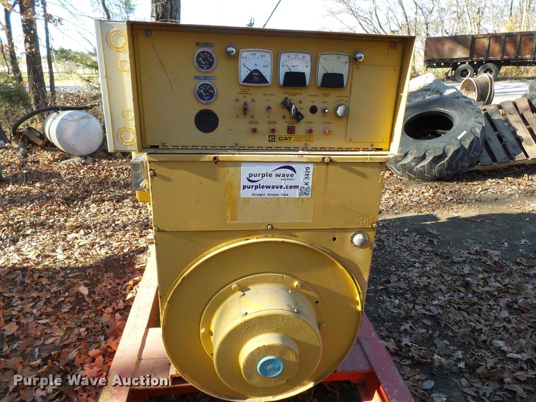 image for item K3429 1980 Caterpillar 250kW generator