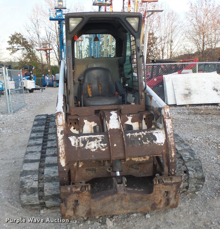 image for item K5553 2001 Bobcat T200 skid steer
