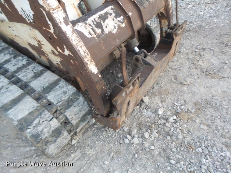 image for item K5553 2001 Bobcat T200 skid steer
