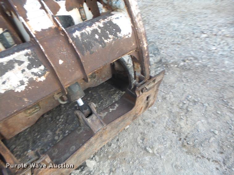 image for item K5553 2001 Bobcat T200 skid steer