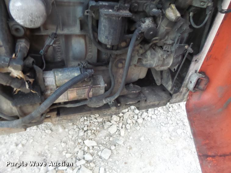 image for item K5553 2001 Bobcat T200 skid steer