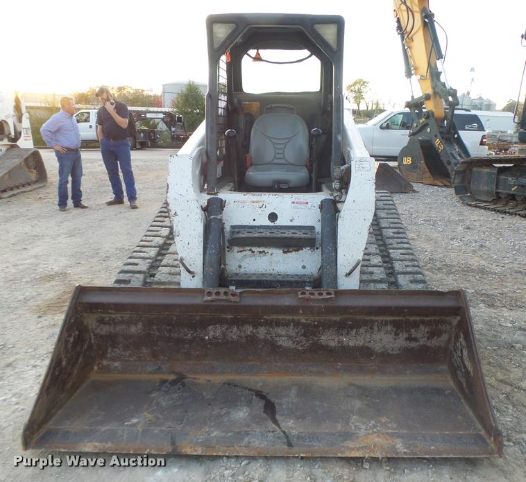 image for item K5554 2007 Bobcat T250 skid steer