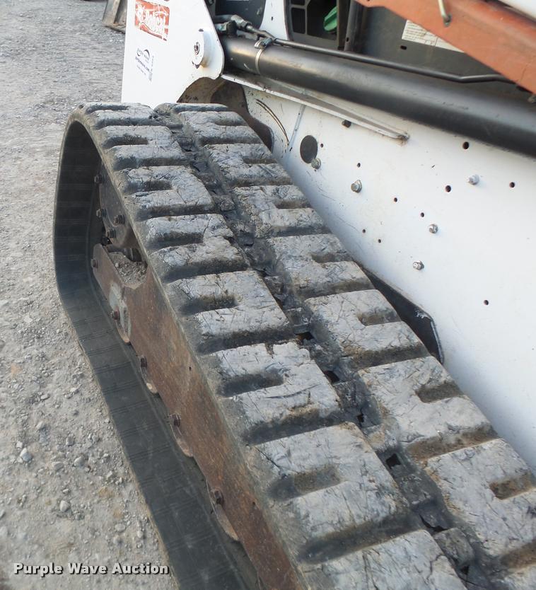 image for item K5554 2007 Bobcat T250 skid steer
