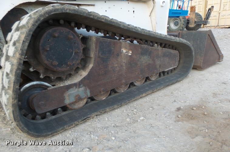 image for item K5554 2007 Bobcat T250 skid steer