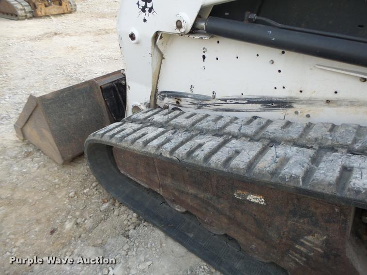 image for item K5554 2007 Bobcat T250 skid steer
