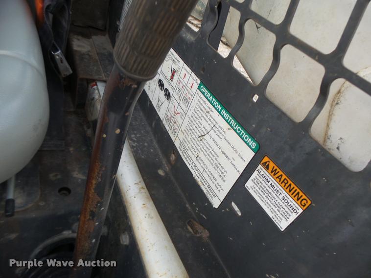 image for item K5554 2007 Bobcat T250 skid steer