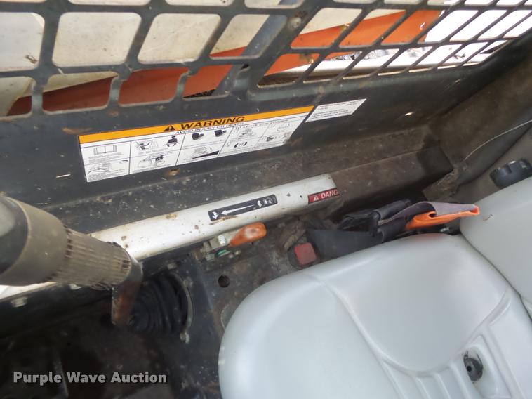 image for item K5554 2007 Bobcat T250 skid steer