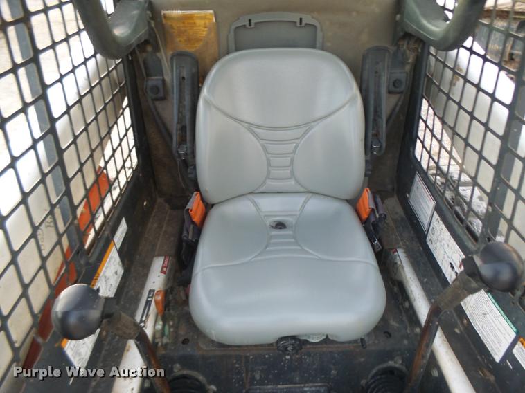 image for item K5554 2007 Bobcat T250 skid steer