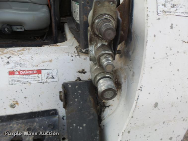 image for item K5554 2007 Bobcat T250 skid steer