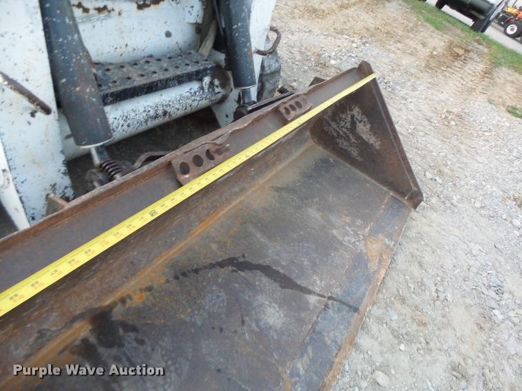 image for item K5554 2007 Bobcat T250 skid steer
