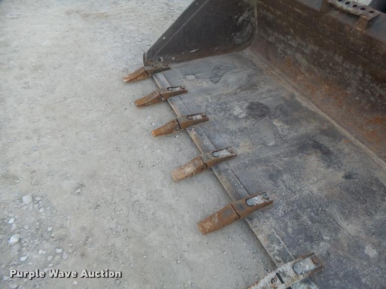 image for item K5555 2006 Bobcat T300 skid steer