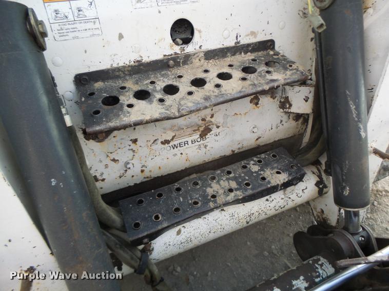 image for item K5555 2006 Bobcat T300 skid steer