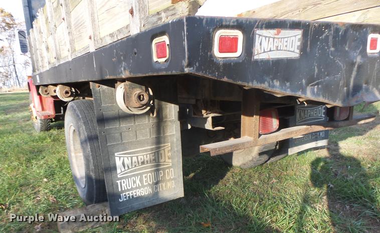image for item K5556 1987 GMC C7D042 dump flatbed truck