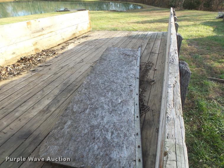 image for item K5556 1987 GMC C7D042 dump flatbed truck