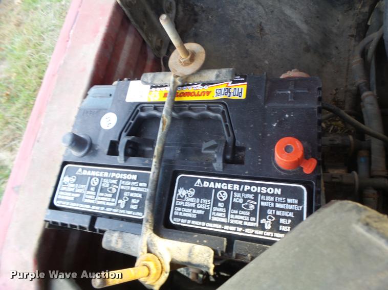 image for item K5556 1987 GMC C7D042 dump flatbed truck