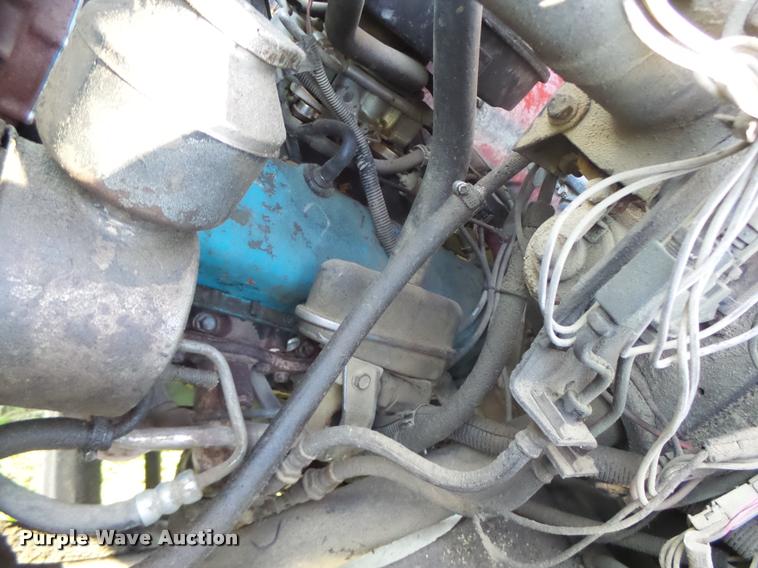 image for item K5556 1987 GMC C7D042 dump flatbed truck