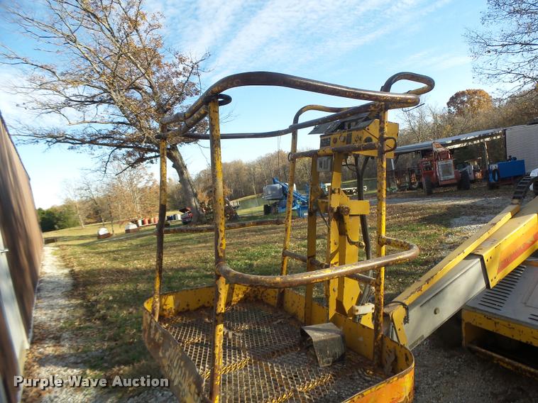 image for item K5557 Condor 38A boom lift