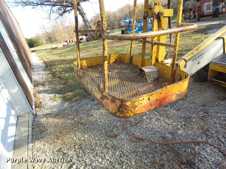 image for item K5557 Condor 38A boom lift