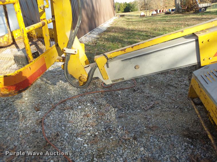 image for item K5557 Condor 38A boom lift