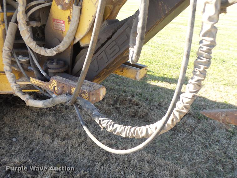 image for item K5562 Caterpillar D4H Series II dozer with vibratory cable plow