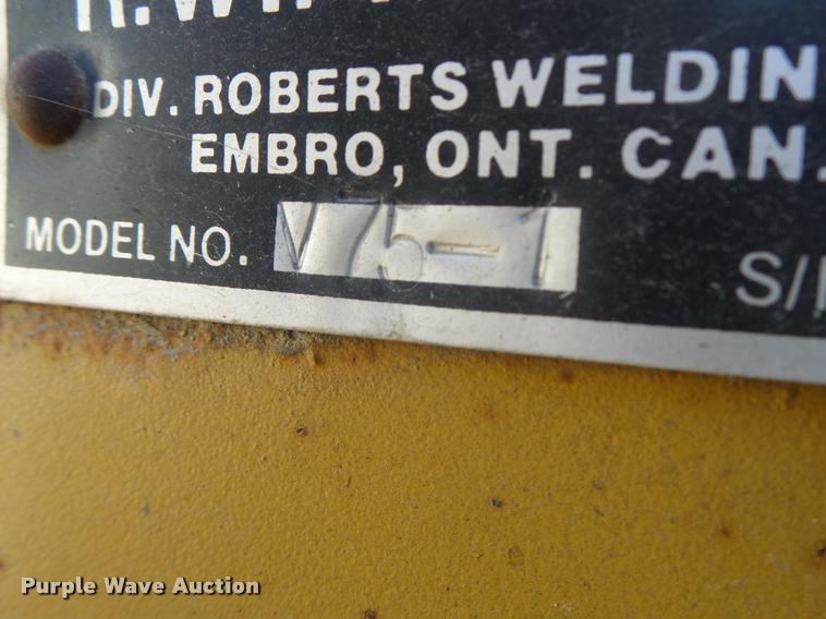 image for item K5562 Caterpillar D4H Series II dozer with vibratory cable plow