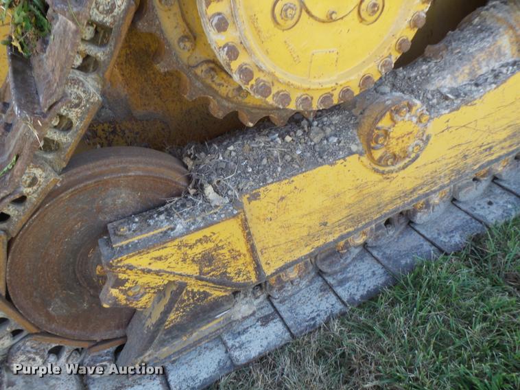 image for item K5562 Caterpillar D4H Series II dozer with vibratory cable plow