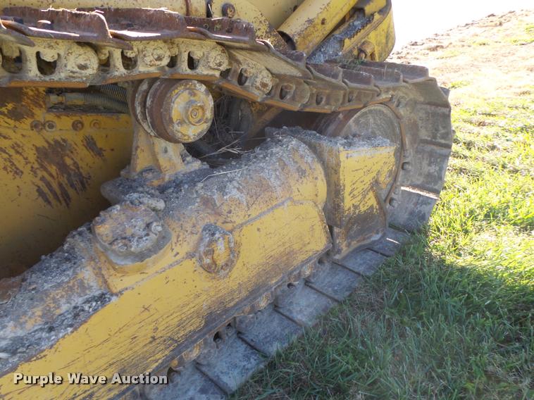 image for item K5562 Caterpillar D4H Series II dozer with vibratory cable plow