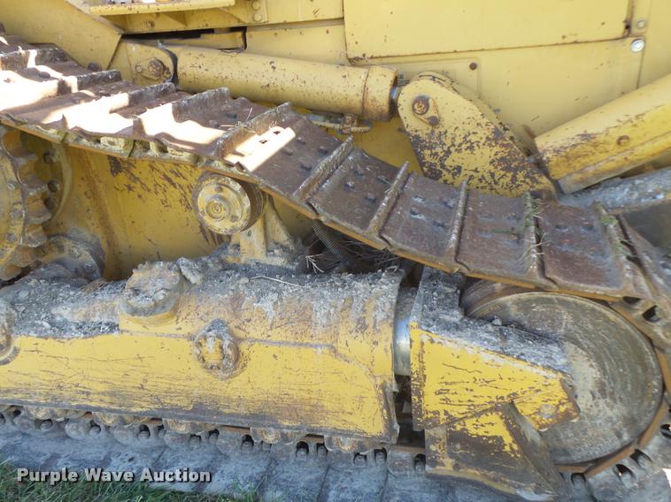 image for item K5562 Caterpillar D4H Series II dozer with vibratory cable plow