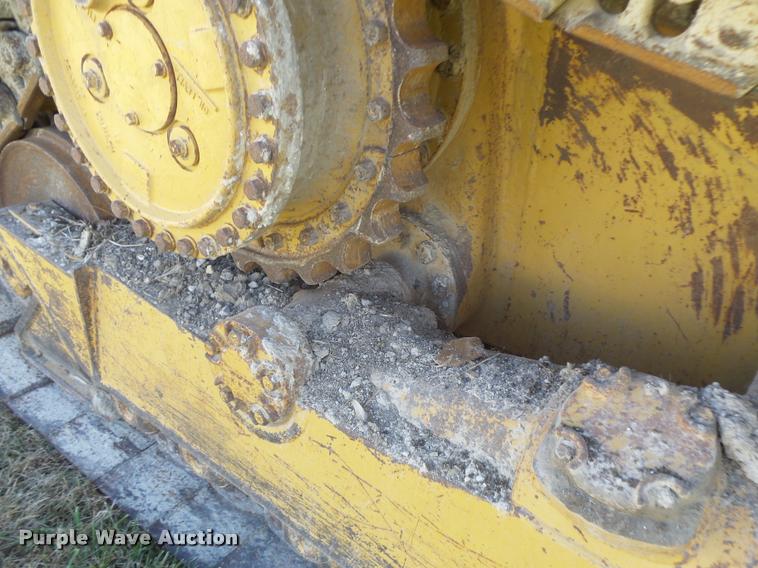 image for item K5562 Caterpillar D4H Series II dozer with vibratory cable plow