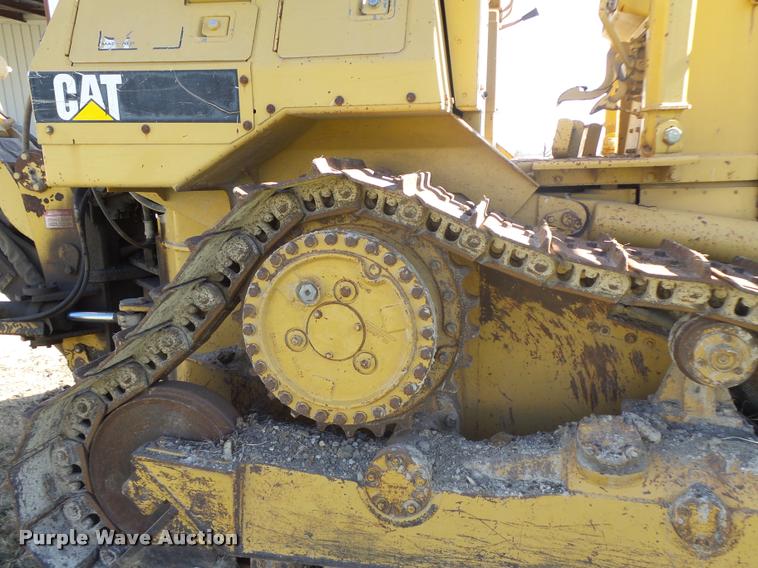 image for item K5562 Caterpillar D4H Series II dozer with vibratory cable plow