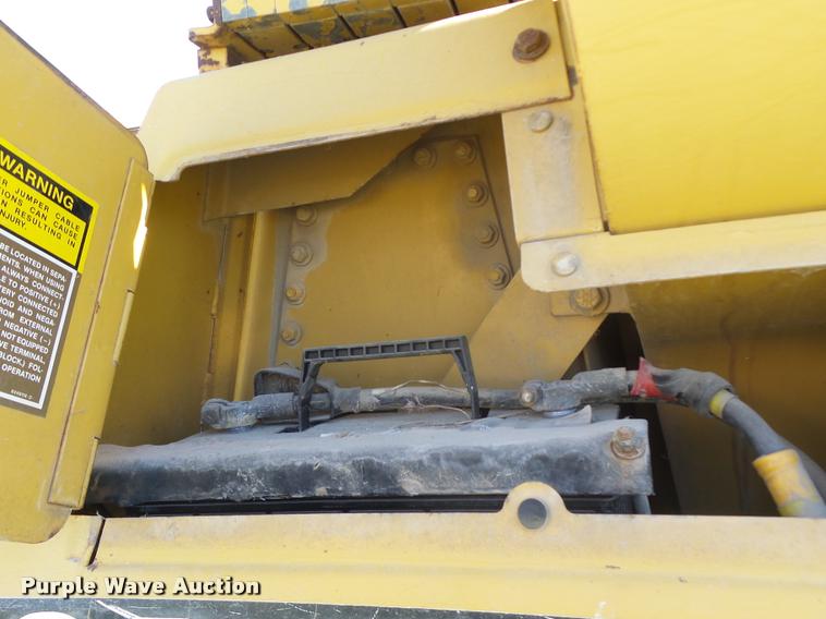 image for item K5562 Caterpillar D4H Series II dozer with vibratory cable plow