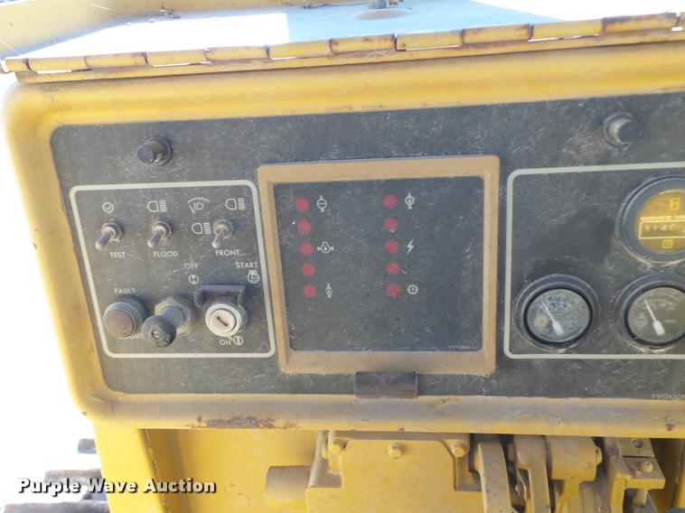 image for item K5562 Caterpillar D4H Series II dozer with vibratory cable plow