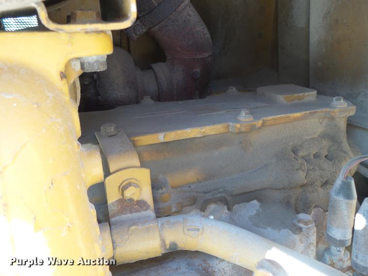 image for item K5562 Caterpillar D4H Series II dozer with vibratory cable plow