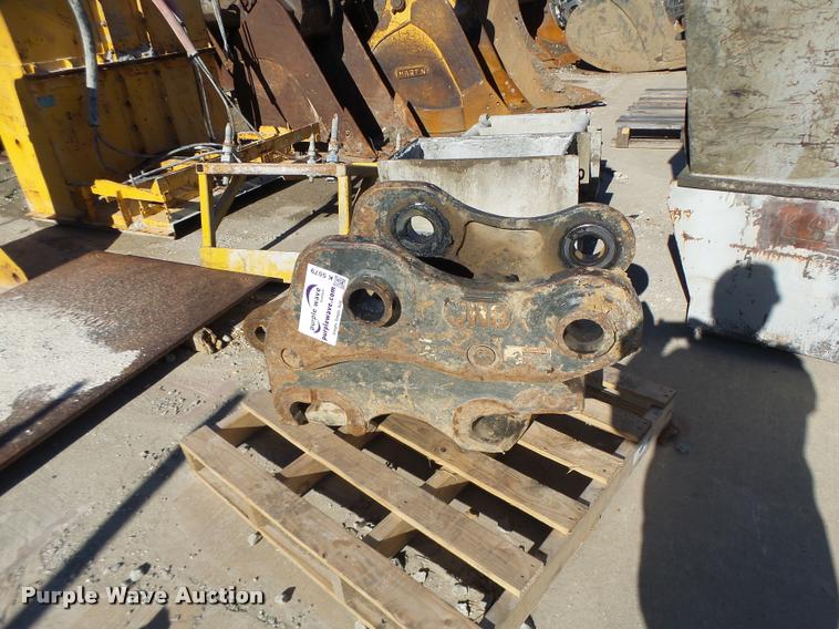 image for item K5579 JRB excavator quick attach