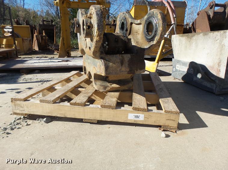 image for item K5579 JRB excavator quick attach