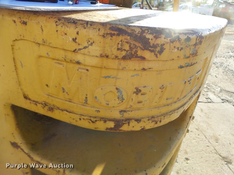 image for item K5580 1963 Mobilift MY40MB forklift