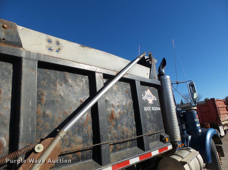 image for item K5581 1984 Kenworth dump truck