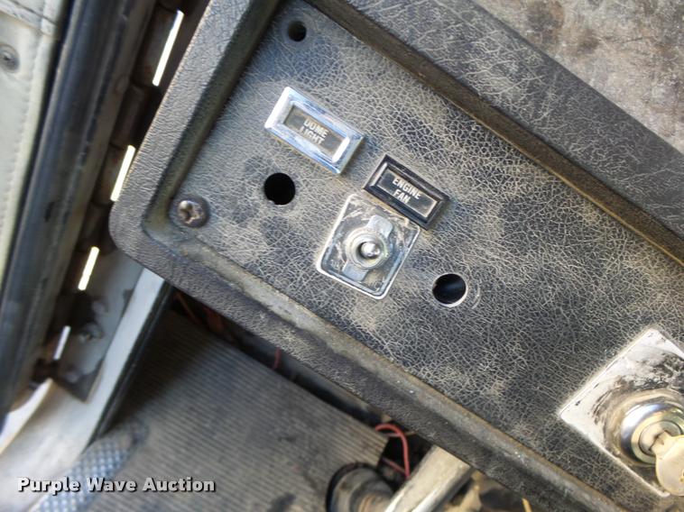 image for item K5581 1984 Kenworth dump truck