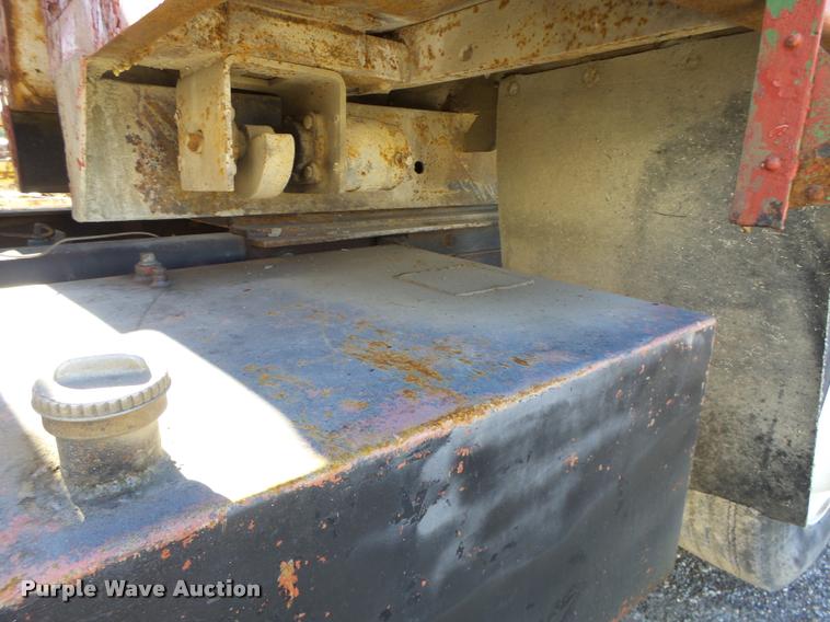 image for item K5582 1992 Freightliner FLD dump truck