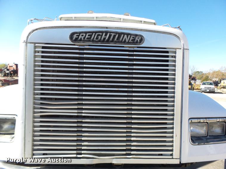 image for item K5582 1992 Freightliner FLD dump truck