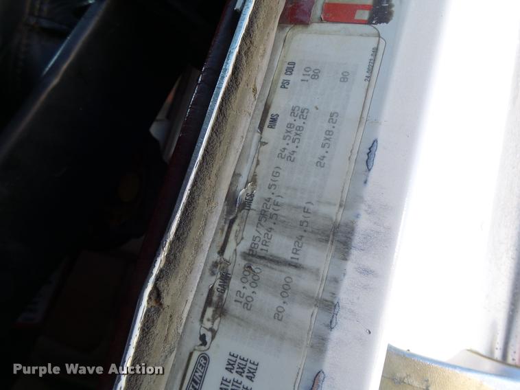 image for item K5582 1992 Freightliner FLD dump truck