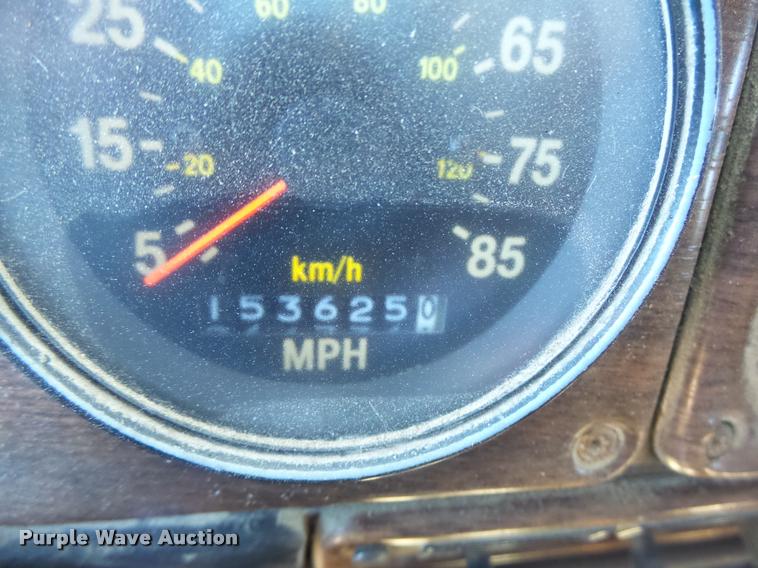 image for item K5582 1992 Freightliner FLD dump truck