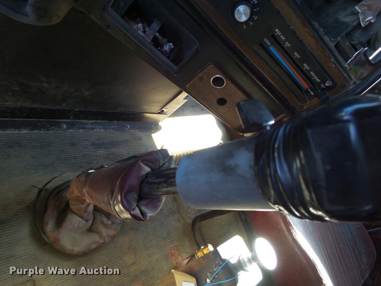 image for item K5582 1992 Freightliner FLD dump truck