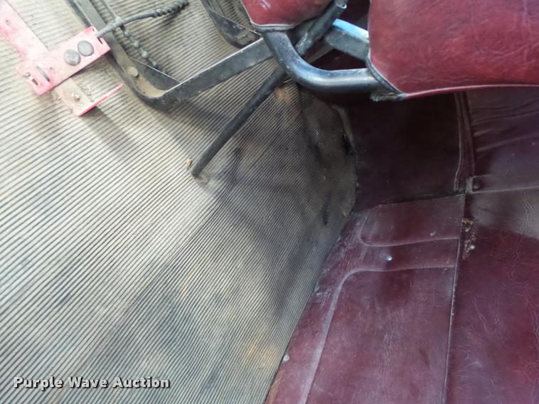 image for item K5582 1992 Freightliner FLD dump truck