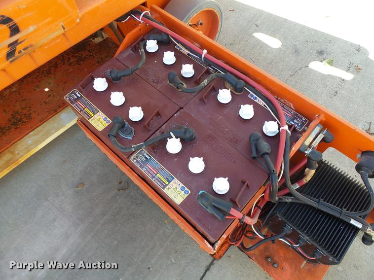 image for item K5584 2008 Snorkel 1930 scissor lift