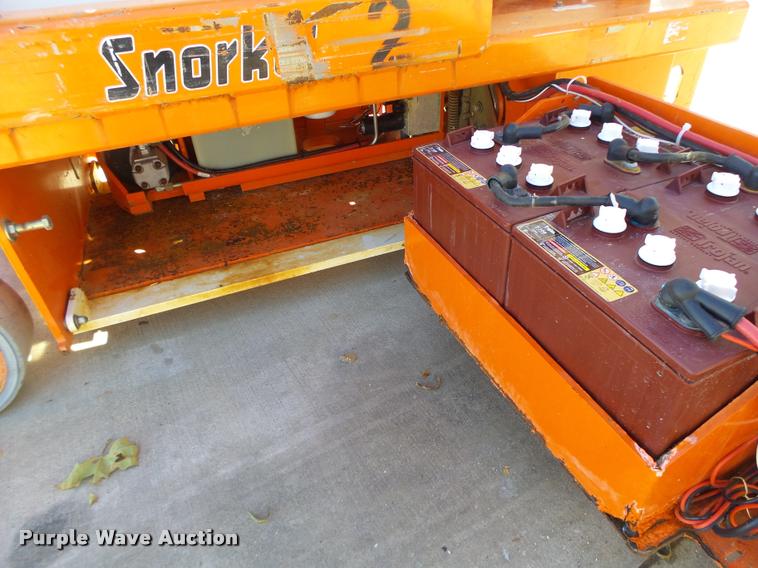 image for item K5584 2008 Snorkel 1930 scissor lift