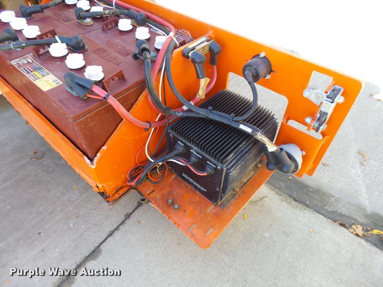 image for item K5584 2008 Snorkel 1930 scissor lift