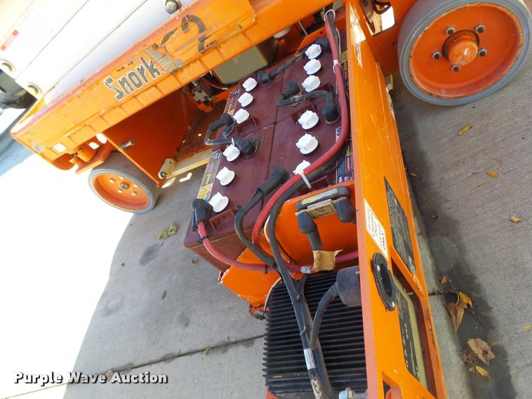 image for item K5584 2008 Snorkel 1930 scissor lift